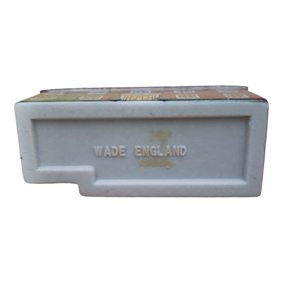 Wade England Figurines Whimsey On Why The Manor #24 - Picture 6 of 9